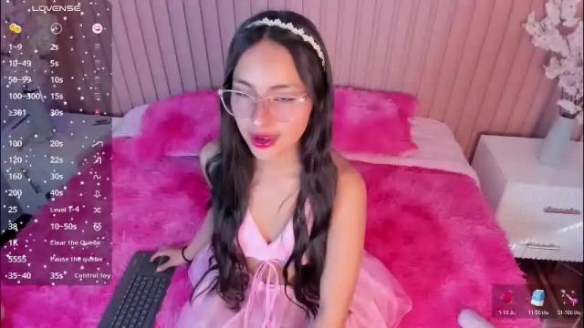 Image 6 of annie_lought Stream on Chaturbate on 1 month ago