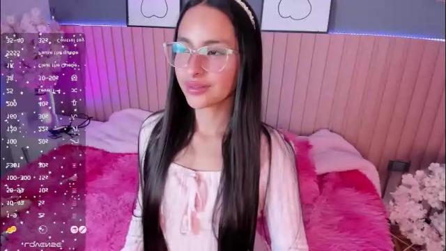 Image 4 of annie_lought Stream on Chaturbate on 1 month ago