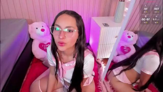 Image 12 of annie_lought Stream on Chaturbate on 1 month ago