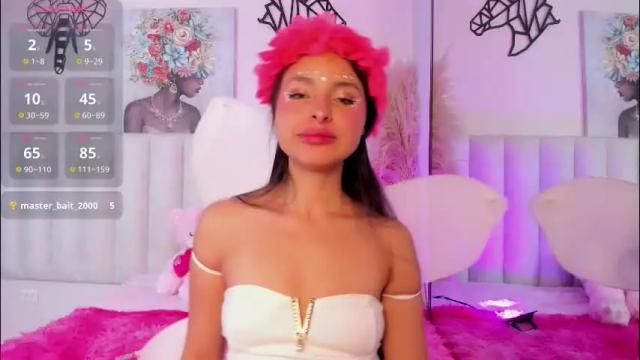 Image 2 of annie_lought Stream on Chaturbate on 3 days ago