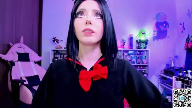 Image 2 of annie_milkovich Stream on Chaturbate on 15 months ago