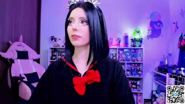 Image 3 of annie_milkovich Stream on Chaturbate on 15 months ago