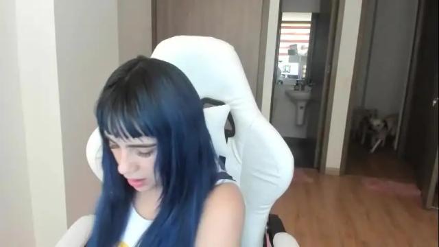 Image 3 of annie_snow_ Stream on Chaturbate on 1 month ago