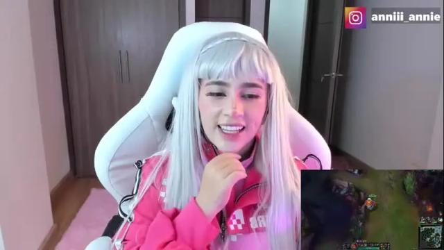 Image 6 of annie_snow_ Stream on Chaturbate on 1 month ago