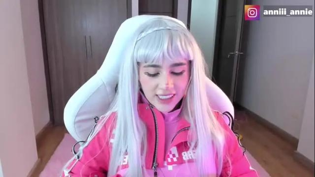 Image 8 of annie_snow_ Stream on Chaturbate on 1 month ago