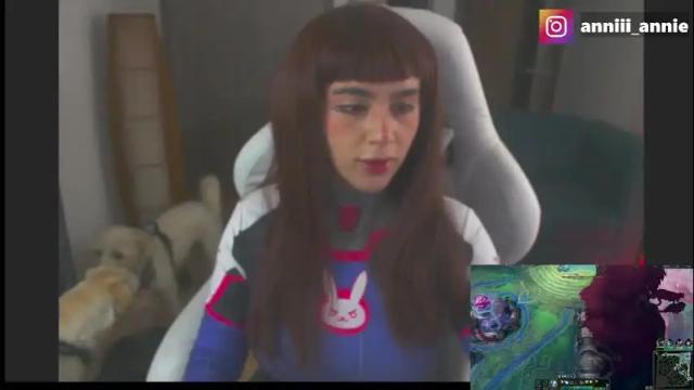 Image 3 of annie_snow_ Stream on Chaturbate on 10 days ago