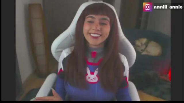 Image 8 of annie_snow_ Stream on Chaturbate on 10 days ago