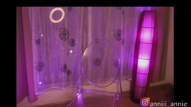 Image 3 of annie_snow_ Stream on Chaturbate on 9 days ago