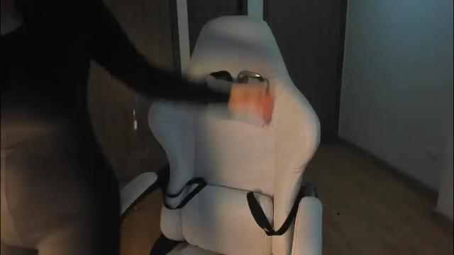 Image 2 of annie_snow_ Stream on Chaturbate on 1 month ago