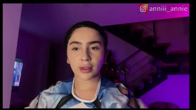 Image 3 of annie_snow_ Stream on Chaturbate on 1 month ago