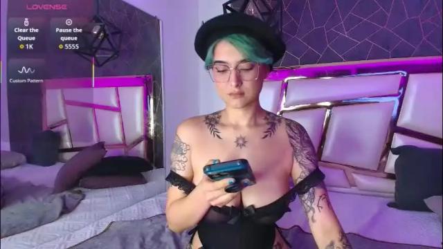 Thumbnail 1, annie_swan's Stream at Chaturbate, 2 months ago