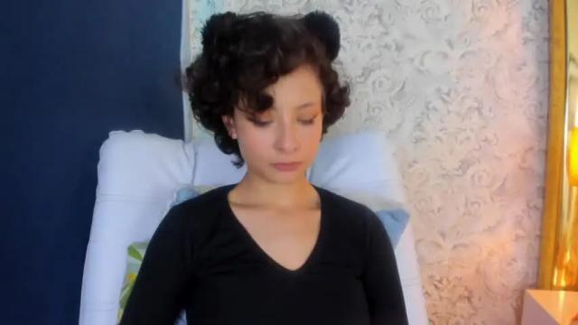 Image 3 of annie_wills_ Stream on Chaturbate on 18 months ago