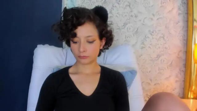 Image 4 of annie_wills_ Stream on Chaturbate on 18 months ago