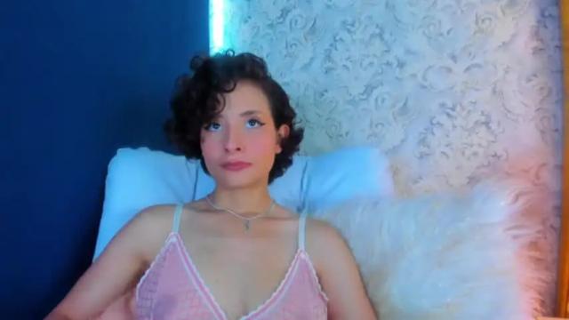 Image 8 of annie_wills_ Stream on Chaturbate on 17 months ago