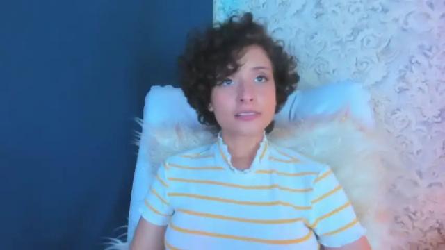 Image 3 of annie_wills_ Stream on Chaturbate on 17 months ago