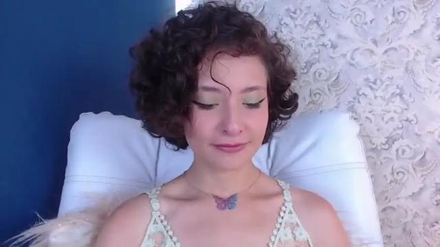 Image 2 of annie_wills_ Stream on Chaturbate on 16 months ago