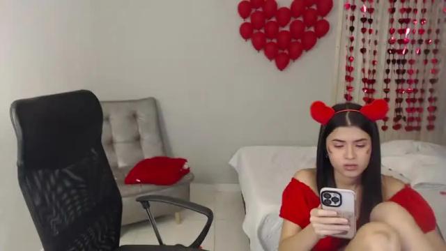 Image 3 of annieanddaniel_ms_ Stream on Chaturbate on 17 months ago