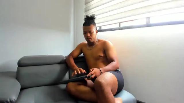 Image 3 of annieandstefan Stream on Chaturbate on 14 months ago