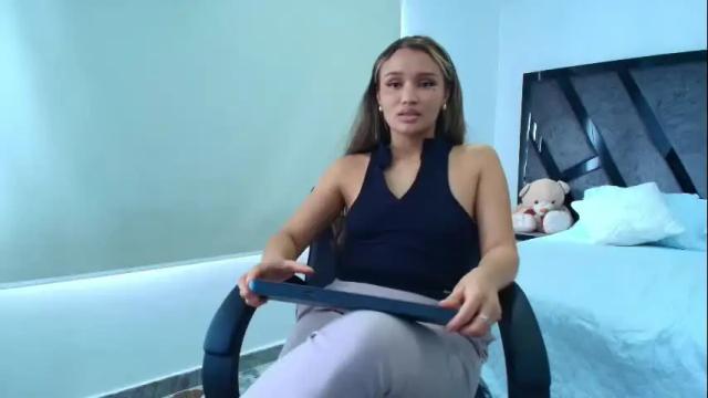 Image 7 of annieandstefan Stream on Chaturbate on 1 month ago
