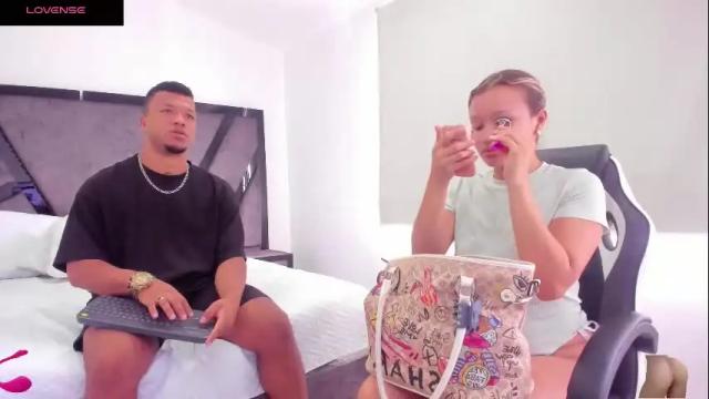 Image 10 of annieandstefan Stream on Chaturbate on 19 days ago