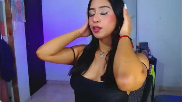 Image 6 of annieblu3 Stream on Chaturbate on 1 month ago