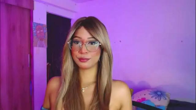 Image 10 of annieblu3 Stream on Chaturbate on 18 days ago