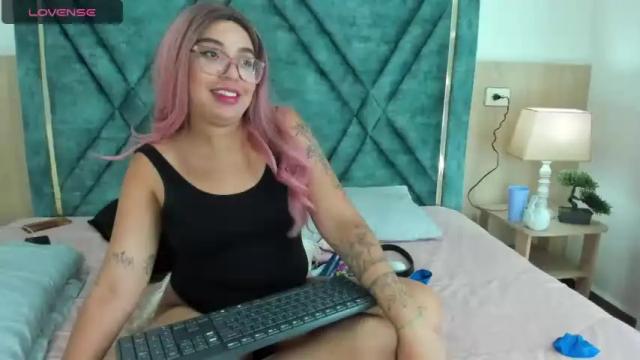 Image 11 of anniebowie Stream on Chaturbate on 19 months ago