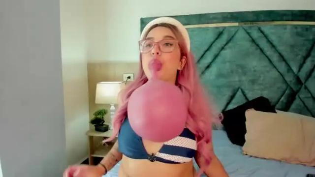 Image 2 of anniebowie Stream on Chaturbate on 18 months ago