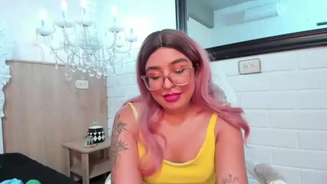 Image 3 of anniebowie Stream on Chaturbate on 18 months ago