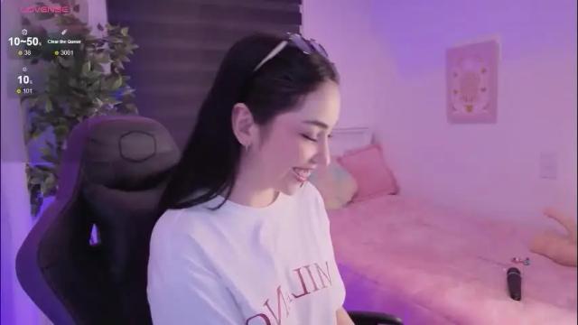 Image 4 of anniebrie Stream on Chaturbate on 2 months ago