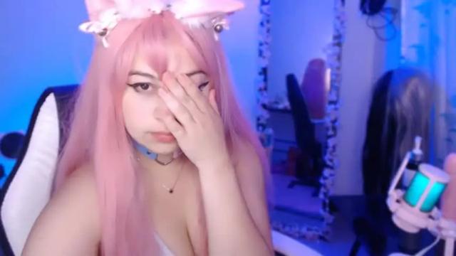 Thumbnail 1, anniedkitty's Stream at Chaturbate, 24 months ago