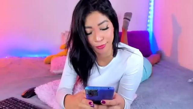 Image 7 of annieeblue Stream on Chaturbate on 19 months ago