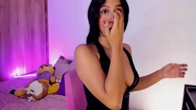 Image 3 of annieeblue Stream on Chaturbate on 16 months ago