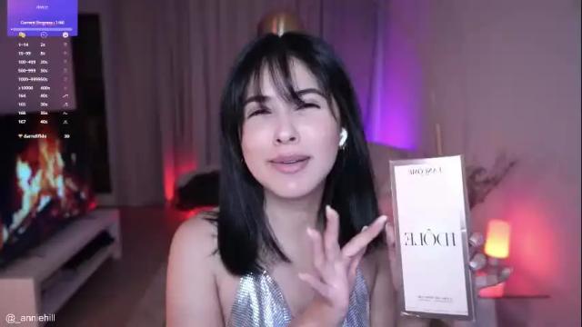 Image 6 of anniehillofficial_ Stream on Chaturbate on 3 months ago