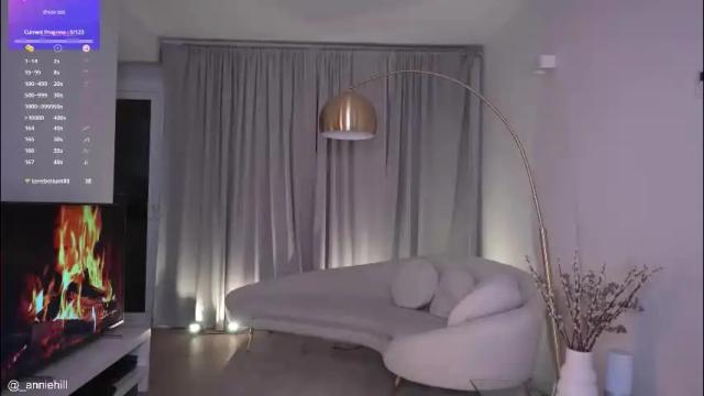 Image 8 of anniehillofficial_ Stream on Chaturbate on 2 months ago