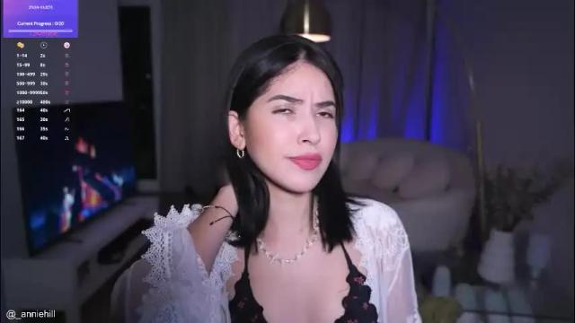 Image 3 of anniehillofficial_ Stream on Chaturbate on 1 month ago