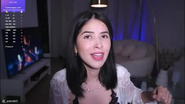 Image 7 of anniehillofficial_ Stream on Chaturbate on 1 month ago