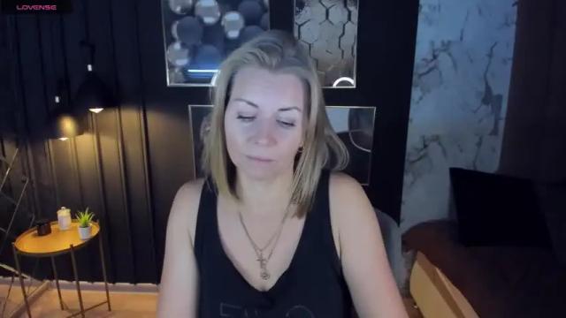 Thumbnail 2, annielight's Stream at Chaturbate, 19 months ago