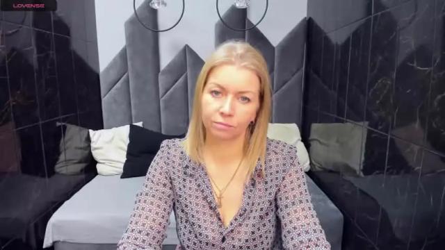 Image 7 of annielight Stream on Chaturbate on 18 months ago