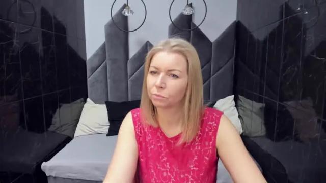 Image 2 of annielight Stream on Chaturbate on 17 months ago