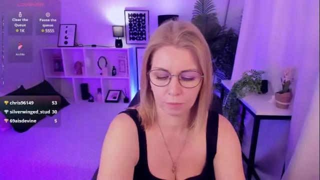 Image 4 of annielight Stream on Chaturbate on 1 month ago