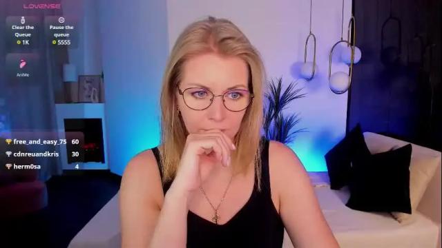 Image 8 of annielight Stream on Chaturbate on 1 month ago