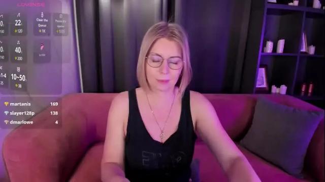 Image 12 of annielight Stream on Chaturbate on 1 month ago