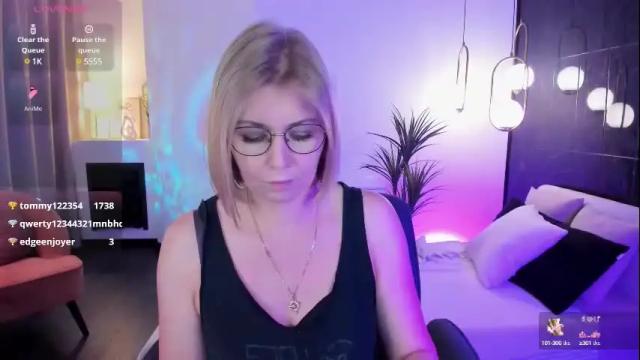 Image 4 of annielight Stream on Chaturbate on 10 days ago