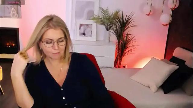 Image 11 of annielight Stream on Chaturbate on 4 months ago