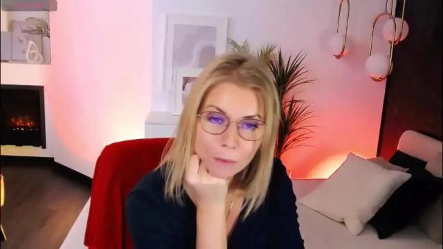 Image 8 of annielight Stream on Chaturbate on 4 months ago