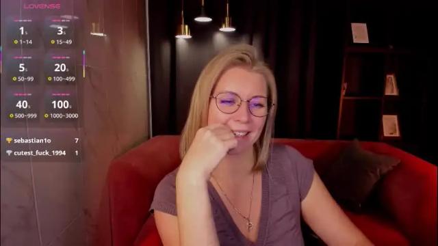 Image 8 of annielight Stream on Chaturbate on 3 months ago