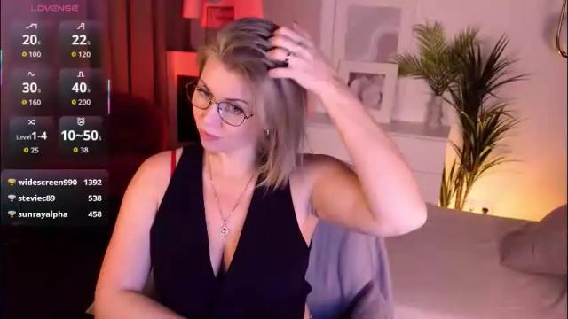 Thumbnail 1, annielight's Stream at Chaturbate, 2 months ago