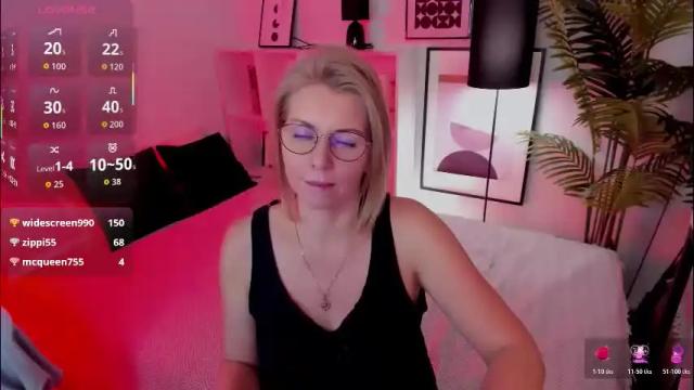 Image 4 of annielight Stream on Chaturbate on 1 month ago