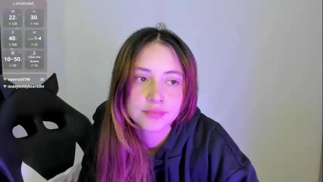 Image 4 of anniemora_ Stream on Chaturbate on 2 months ago